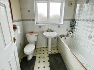 En Suite- click for photo gallery